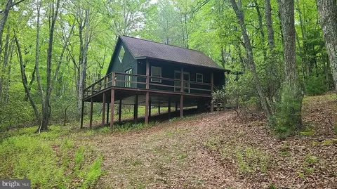 1712 Buck Ridges Rd, Franklin, WV 26807