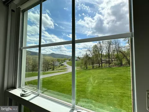 202 Cherry St, Franklin, WV 26807 photo 32