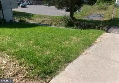 143 Walnut St, Franklin, WV 26807