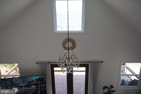Entry Way - 741 Loop Rd, Franklin, WV 26807 photo 4 of 9