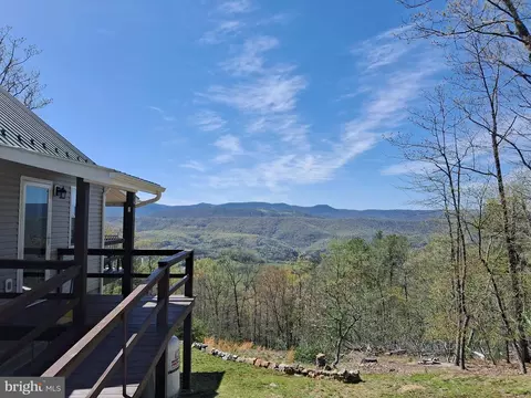 Exterior - 741 Loop Rd, Franklin, WV 26807 photo 5 of 16