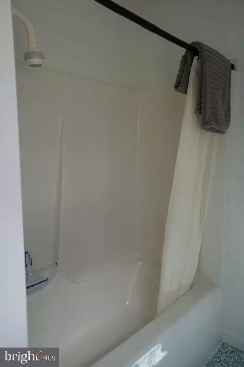 Bath - 741 Loop Rd, Franklin, WV 26807 photo 4 of 6
