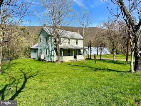 17789 Petersburg Pike, Tract, WV 26866