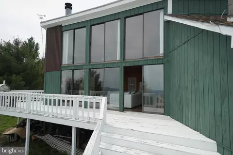 55 Burton Rd, Franklin, WV 26807