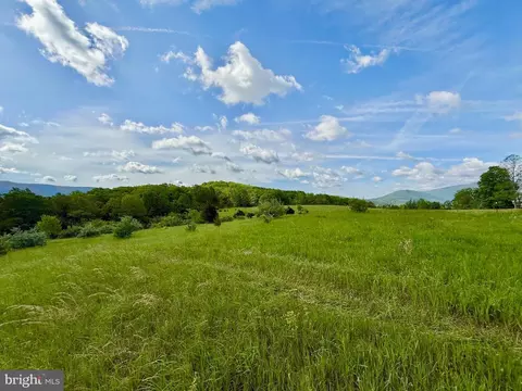 Smith Mountain Road, Seneca Rocks, WV 26884