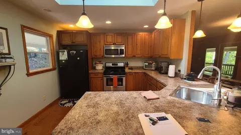 1725 Loop Rd, Franklin, WV 26807 photo 18