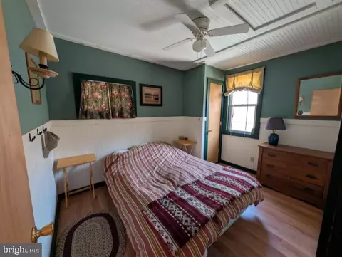 Bedroom - 1453 Dry Run Rd, Franklin, WV 26807 photo 1 of 3