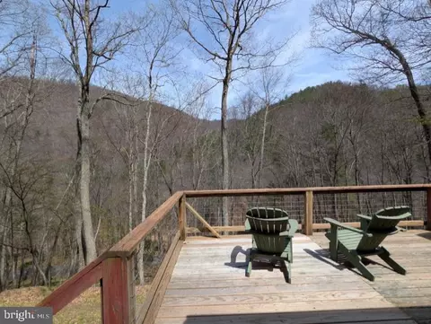 Exterior - 1453 Dry Run Rd, Franklin, WV 26807 photo 2 of 10