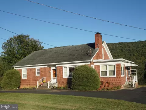298 E Maple Ave, Franklin, WV 26807
