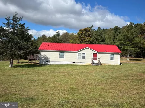3825 Dickenson Mountain Rd, Franklin, WV 26807