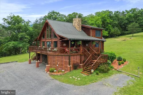 141 Rose Patch Dr, Petersburg, WV 26847