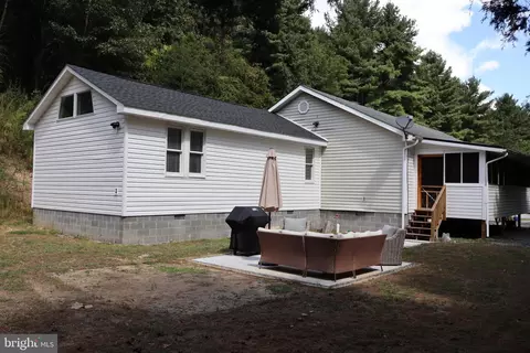 106 Pit Run Rd, Brandywine, WV 26802