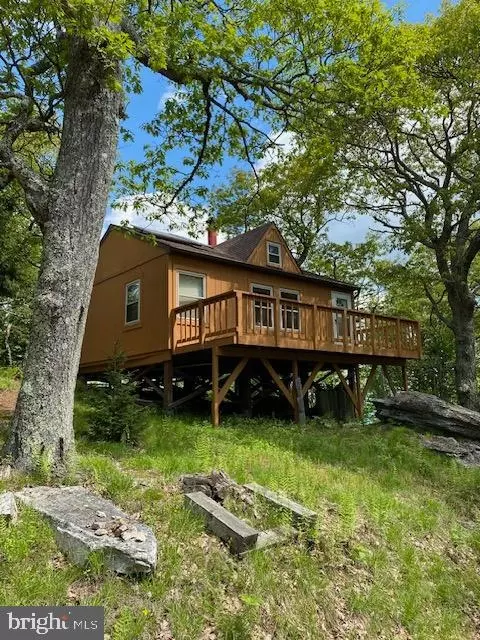 39 Kile Knob Rd, Franklin, WV 26807