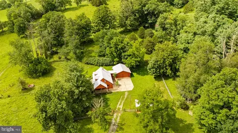 5621 Kiser Gap Rd, Franklin, WV 26807