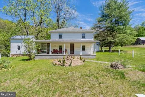 73 Sweedlin View Ln, Brandywine, WV 26802