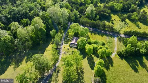 35 Bentwood Dr, Upper Tract, WV 26866