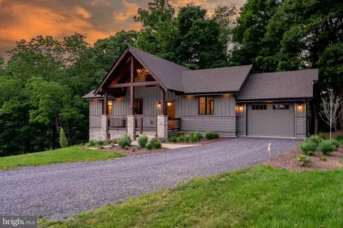 445 Eaglewood Trl, Franklin, WV 26807