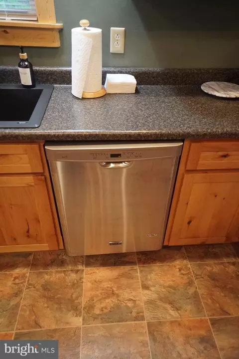 Kitchen - 150 Sharp Ridge Ln, Franklin, WV 26807 photo 5 of 6