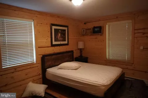 Bedroom - 150 Sharp Ridge Ln, Franklin, WV 26807 photo 2 of 5