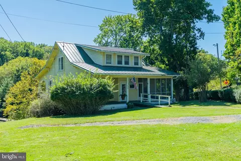 50 High St, Franklin, WV 26807