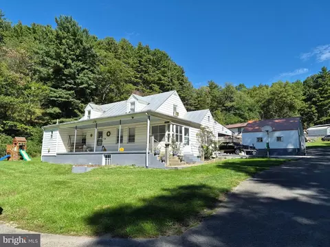 209 Happy Hollow Rd, Franklin, WV 26807