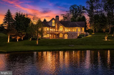 344 Mallow Lake Dr, Davis, WV 26260
