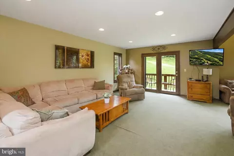 Living - 330 Slopeside Rd, Davis, WV 26260 photo 1 of 1