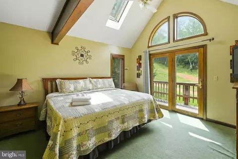 Bedroom - 330 Slopeside Rd, Davis, WV 26260 photo 1 of 10