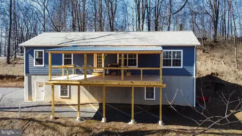 3352 Beverly Pike, Grafton, WV 26354