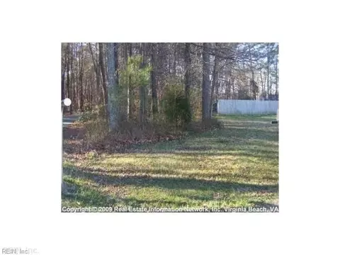 43 Woods Ln, Hampton, VA 23666