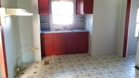 214 Pinner St E, Suffolk, VA 23434 photo 6