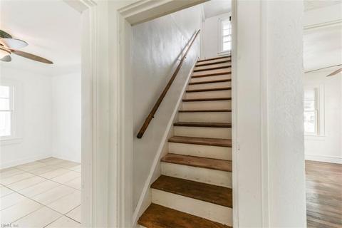 327 Algonquin Rd, Hampton, VA 23661 photo 17