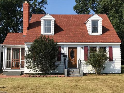327 Algonquin Rd, Hampton, VA 23661 photo 1