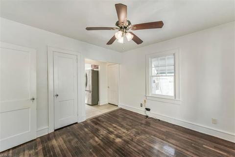 327 Algonquin Rd, Hampton, VA 23661 photo 12