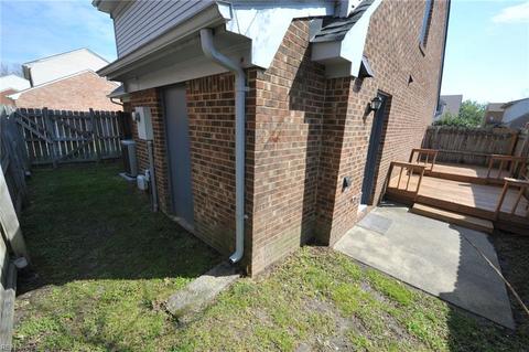 235 Loch Cir, Hampton, VA 23669 photo 31