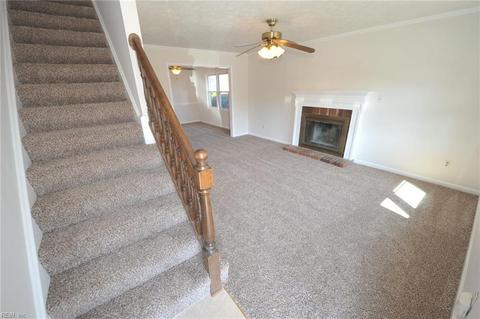 235 Loch Cir, Hampton, VA 23669 photo 2