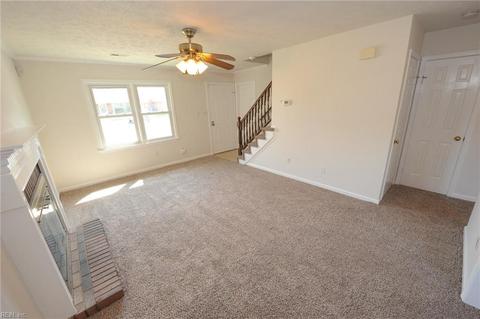235 Loch Cir, Hampton, VA 23669 photo 4