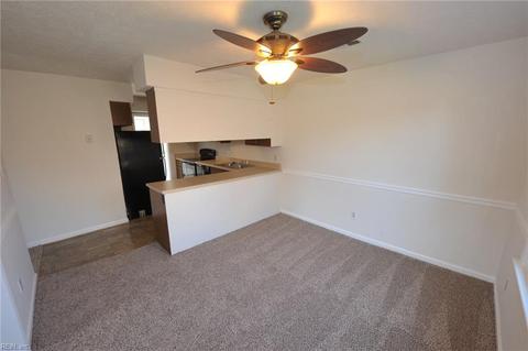 235 Loch Cir, Hampton, VA 23669 photo 6
