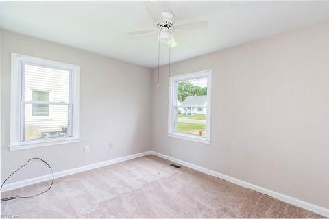 619 Lee St, Hampton, VA 23669 photo 5