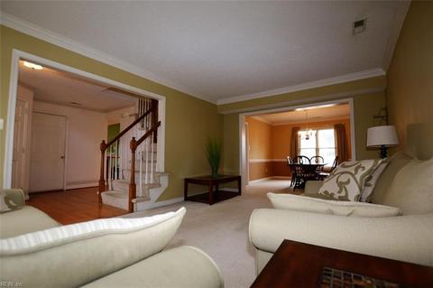 2 Tabatha Cir, Hampton, VA 23666 photo 4