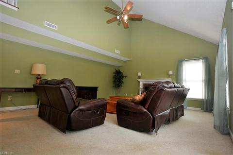 2 Tabatha Cir, Hampton, VA 23666 photo 8