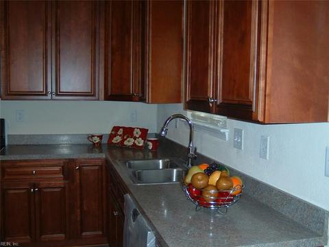 722 Grayson St, Norfolk, VA 23523 photo 3
