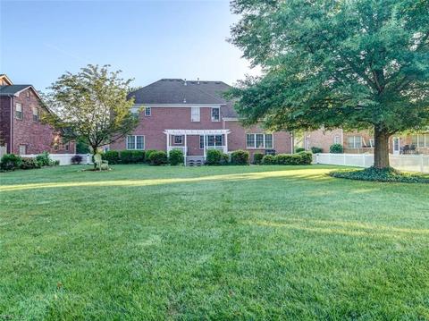 3925 Colony Pointe Dr, Chesapeake, VA 23321 photo 3