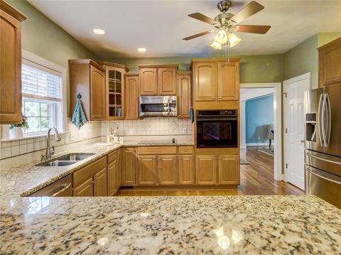 3925 Colony Pointe Dr, Chesapeake, VA 23321 photo 11