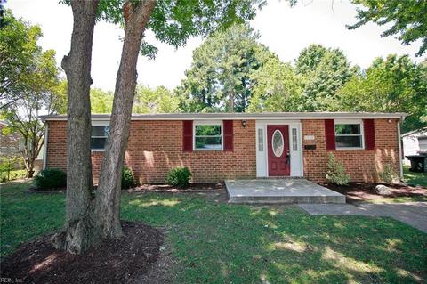 1207 Hale Dr, Hampton, VA 23663 photo 1