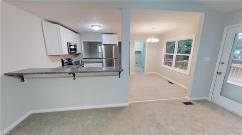 12 Colonial Acres Dr, Hampton, VA 23664 photo 7