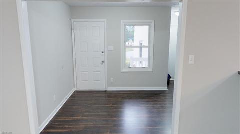 12 Colonial Acres Dr, Hampton, VA 23664 photo 4