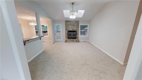 12 Colonial Acres Dr, Hampton, VA 23664 photo 6