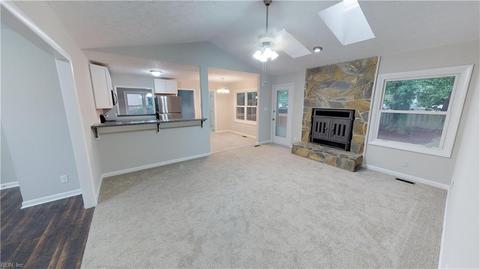 12 Colonial Acres Dr, Hampton, VA 23664 photo 9