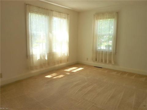 4001 3rd St, Chesapeake, VA 23324 photo 5